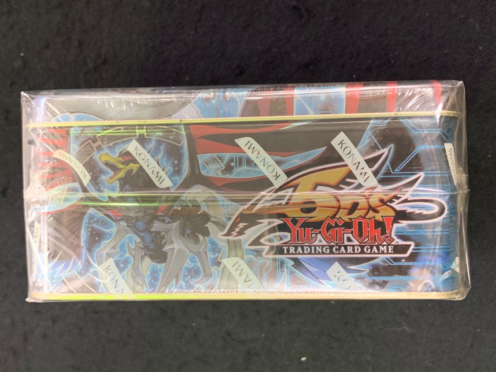 遊戯王 COLLECTIBLE TIN 2010 Black-winged dragon 未開封 - メルカリ