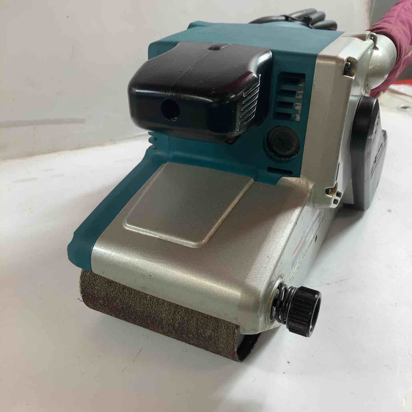 makita ベルトサンダ