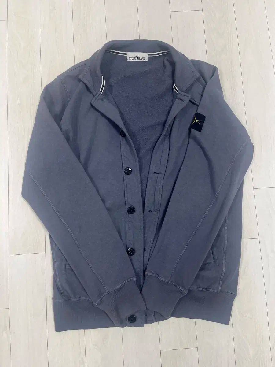 STONE ISLAND ストーンアイランド ニットカーディガン