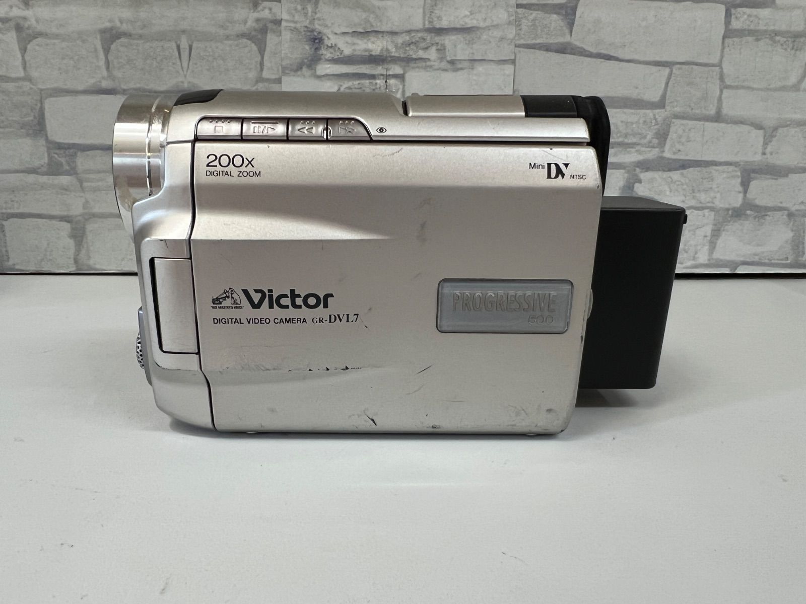 Victor - ビクター ビデオカメラ GR-DVL7 ジャンク品 Victor・JVC GR-DVL7 ジャンク品 - メルカリ