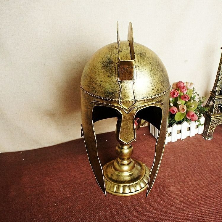 置物 約50年前のヨーロッパ騎馬鉄兜 本体金属製 重さ4kg 置物