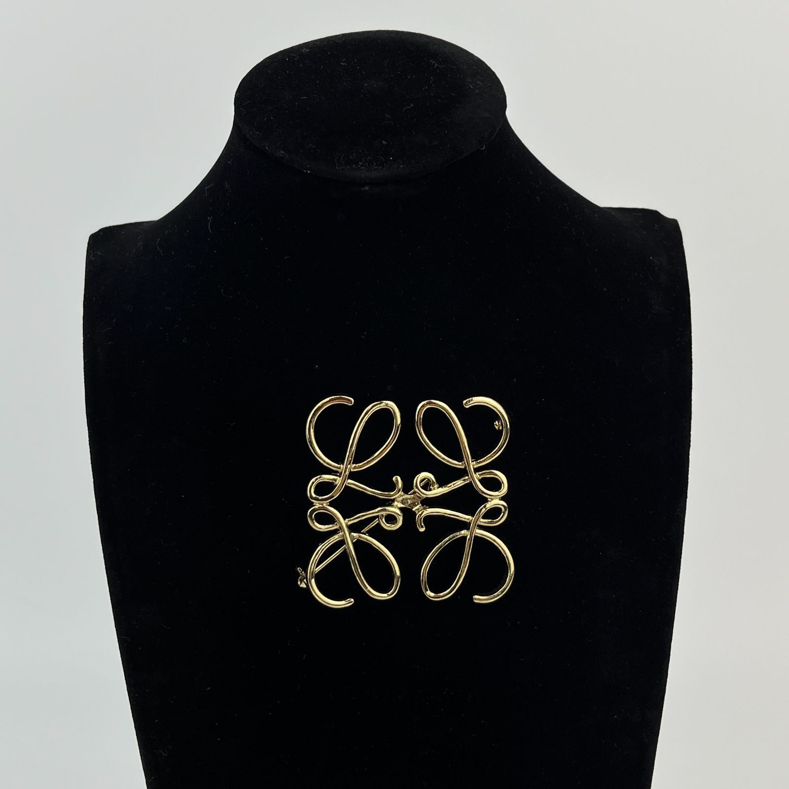 中古】LOEWE ロエベ アナグラム プローチ ゴールド ヴィンテージ