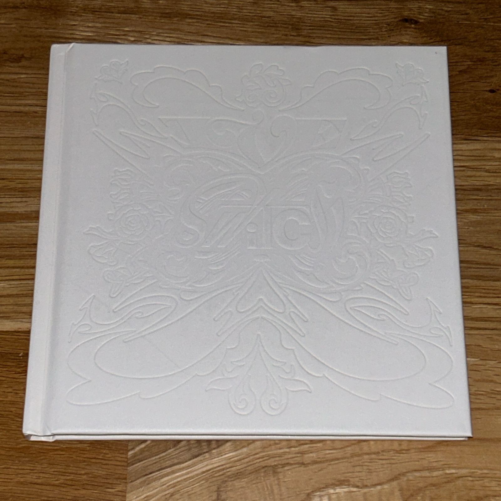 IVE 直筆サイン「IVE SWITCH」ON ver.CD - メルカリ