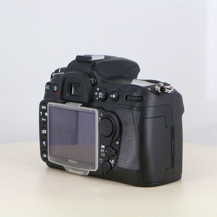 ■ ほぼ新品・極少ショット数562回 ■ ニコン Nikon D300 ボディ □ ほぼ新品・極少ショット数562回 □ ニコン Nikon D300 ボディ