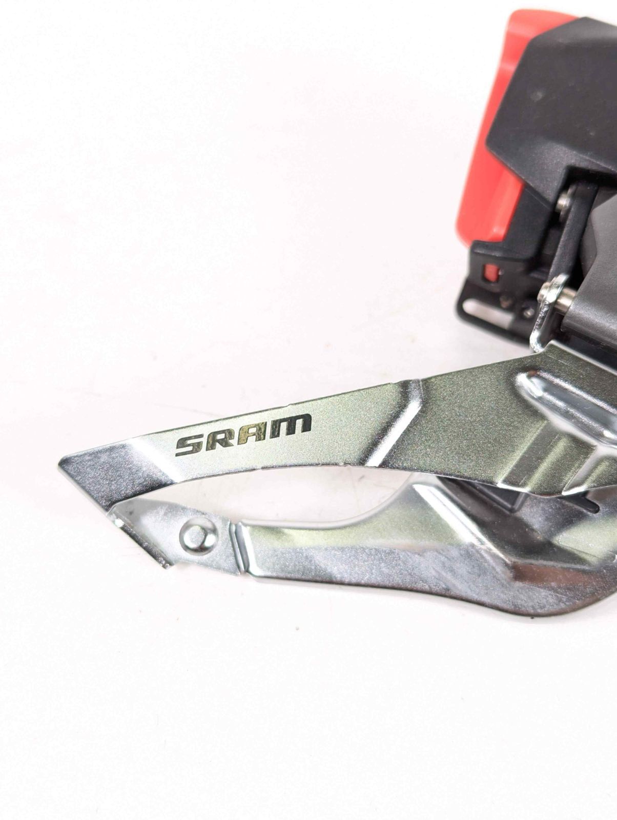 フロントディレーラー