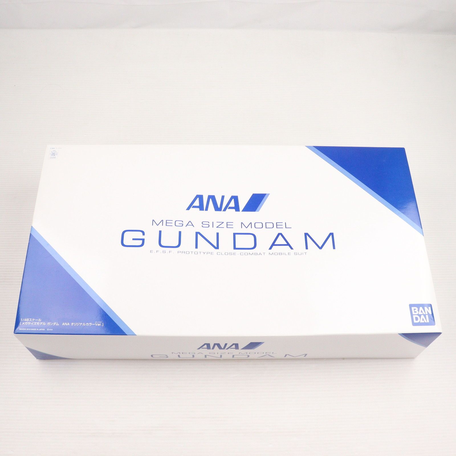 ANA×ガンダム SKYプロジェクト搭乗者限定 1/48 メガサイズモデル ガンダム ANAオリジナルカラーVer. 機動戦士ガンダム プラモデル(0164581) バンダイ