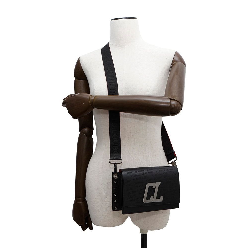 クリスチャン・ルブタン ショルダーバッグ ウォールストラップ  