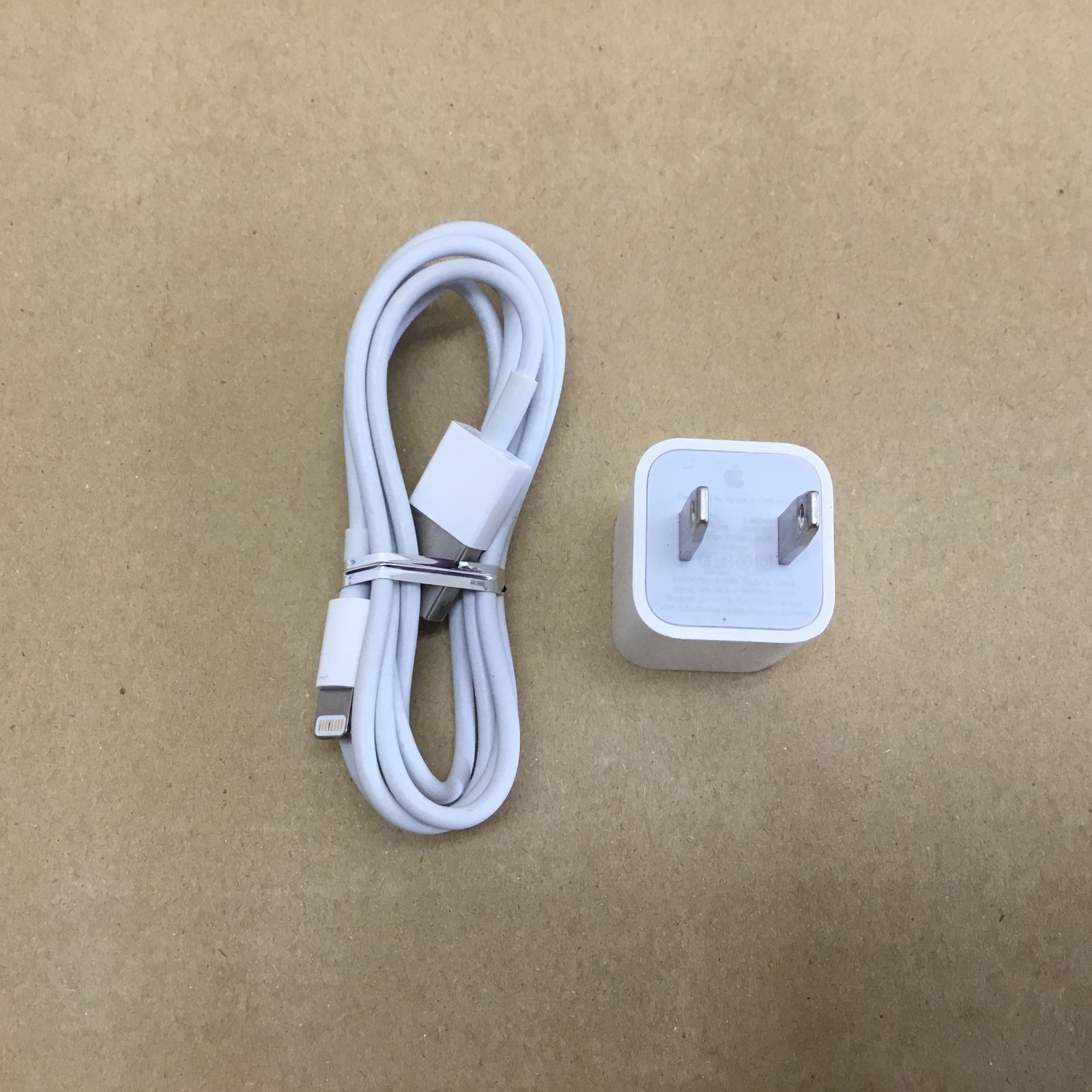 バッテリー残量77％ SIMフリー IPHONE8PLUS 64GB シルバー 2017