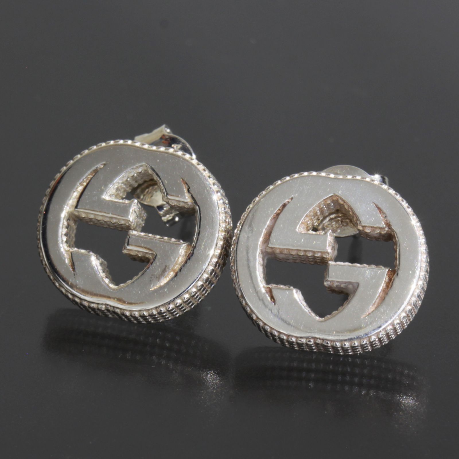 ◆美品◎グッチ GUCCI Gモチーフ フープ ピアス シルバー925 楽天市場】GUCCI グッチ Gモチーフ ピアス インターロッキング