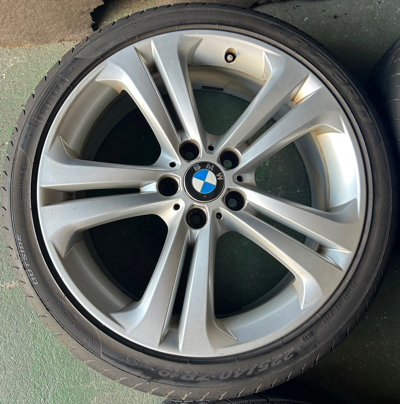 ☆送料無料☆BMW 3シリーズ F30 F31 純正 19インチ ホイール4本