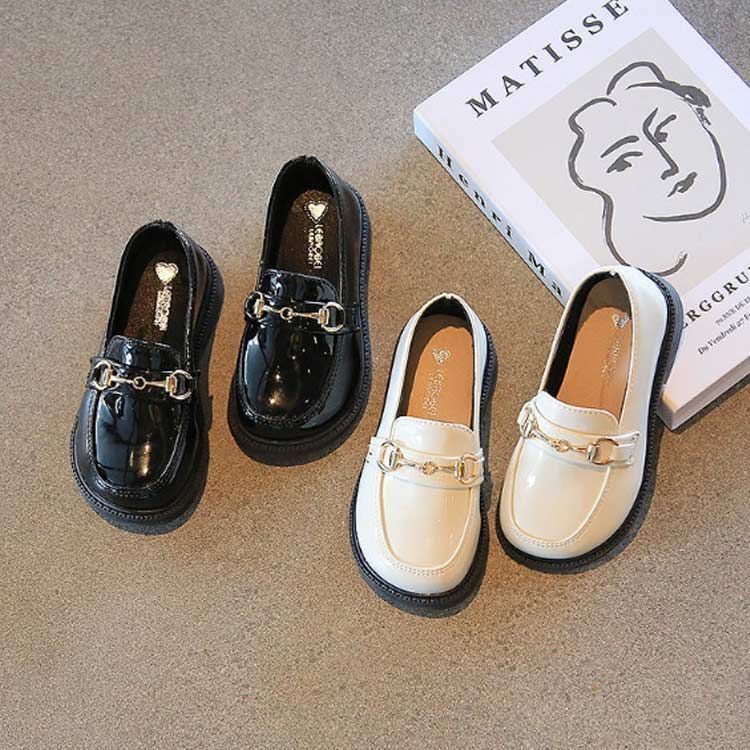 卒業式 女の子 女の子 フォーマルシューズ ローファー 履きやすい 黒 学生 キッズ 厚底 パンプス ブラック フォーマル靴 子供 ジュニア 子供靴 入学式 卒業式 dzdx8642