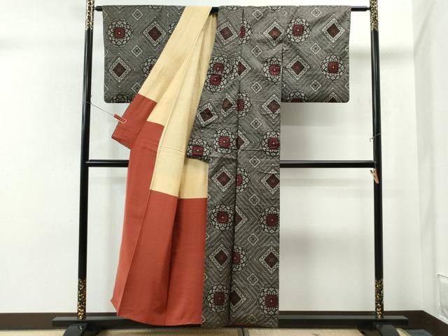 平和屋着物●希少　本場大島紬　龍郷絣　正絹　逸品　CAAS7132yc 平和屋着物○希少 本場大島紬 龍郷絣 正絹 逸品 CAAS7132yc - メルカリ