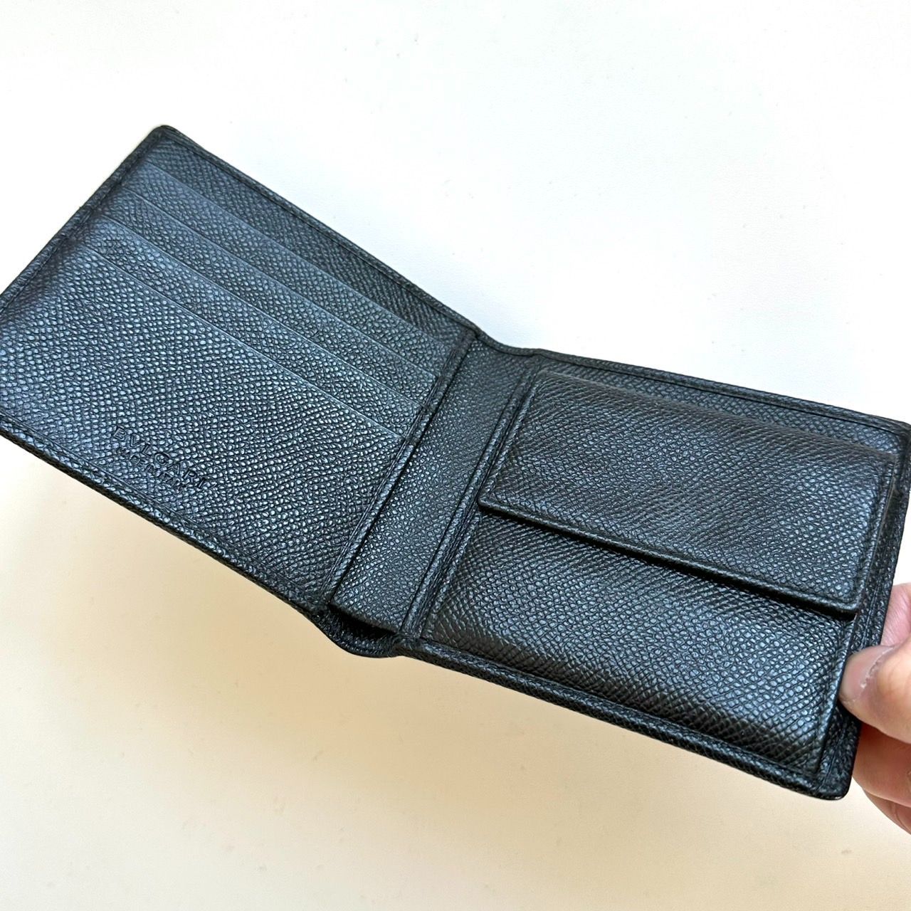 BVLGARI ブラックレザー 二つ折り財布 BVLGARI 二つ折り財布 ブラック