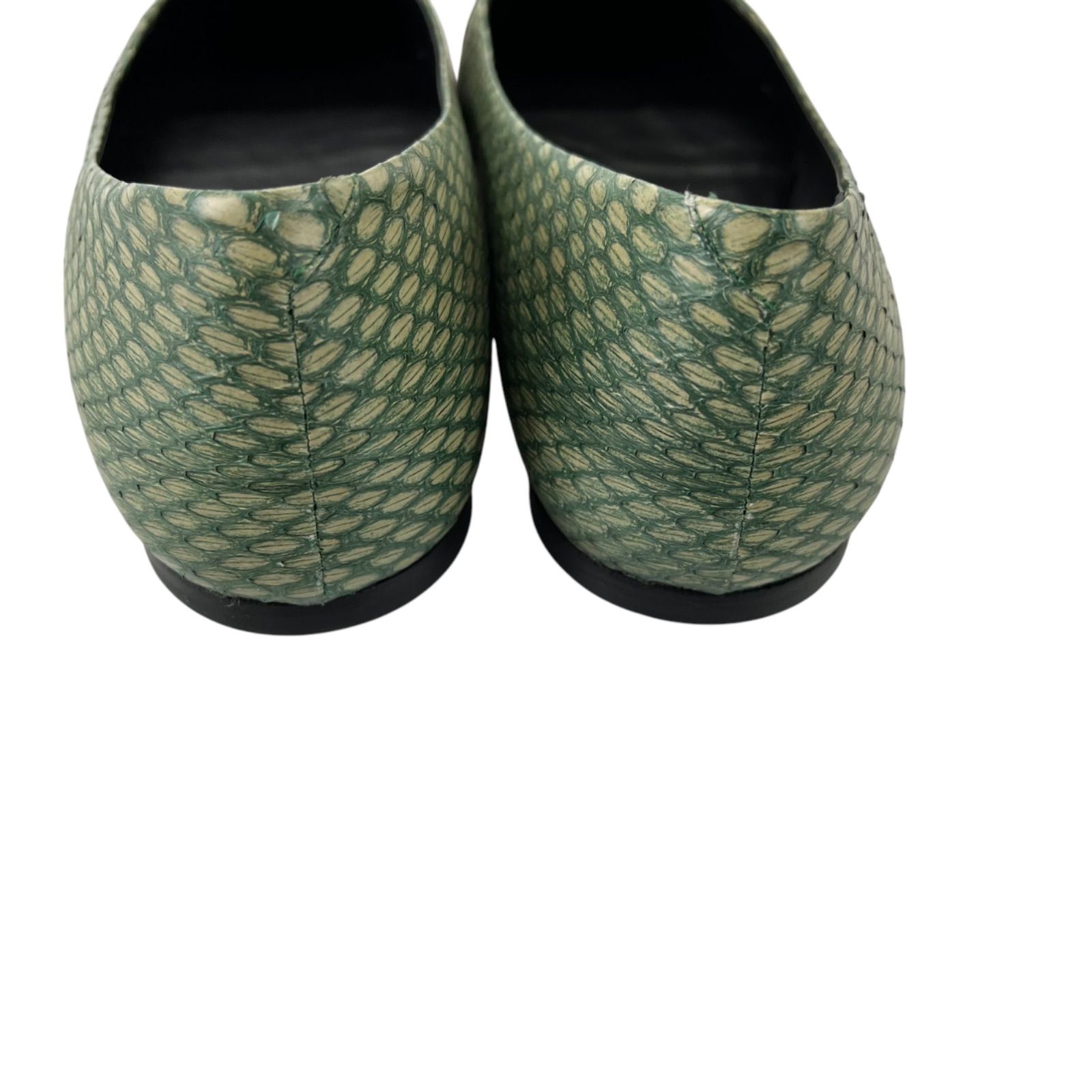 未使用 ロジェヴィヴィエ Roger Vivier パイソン 蛇革 フラット 