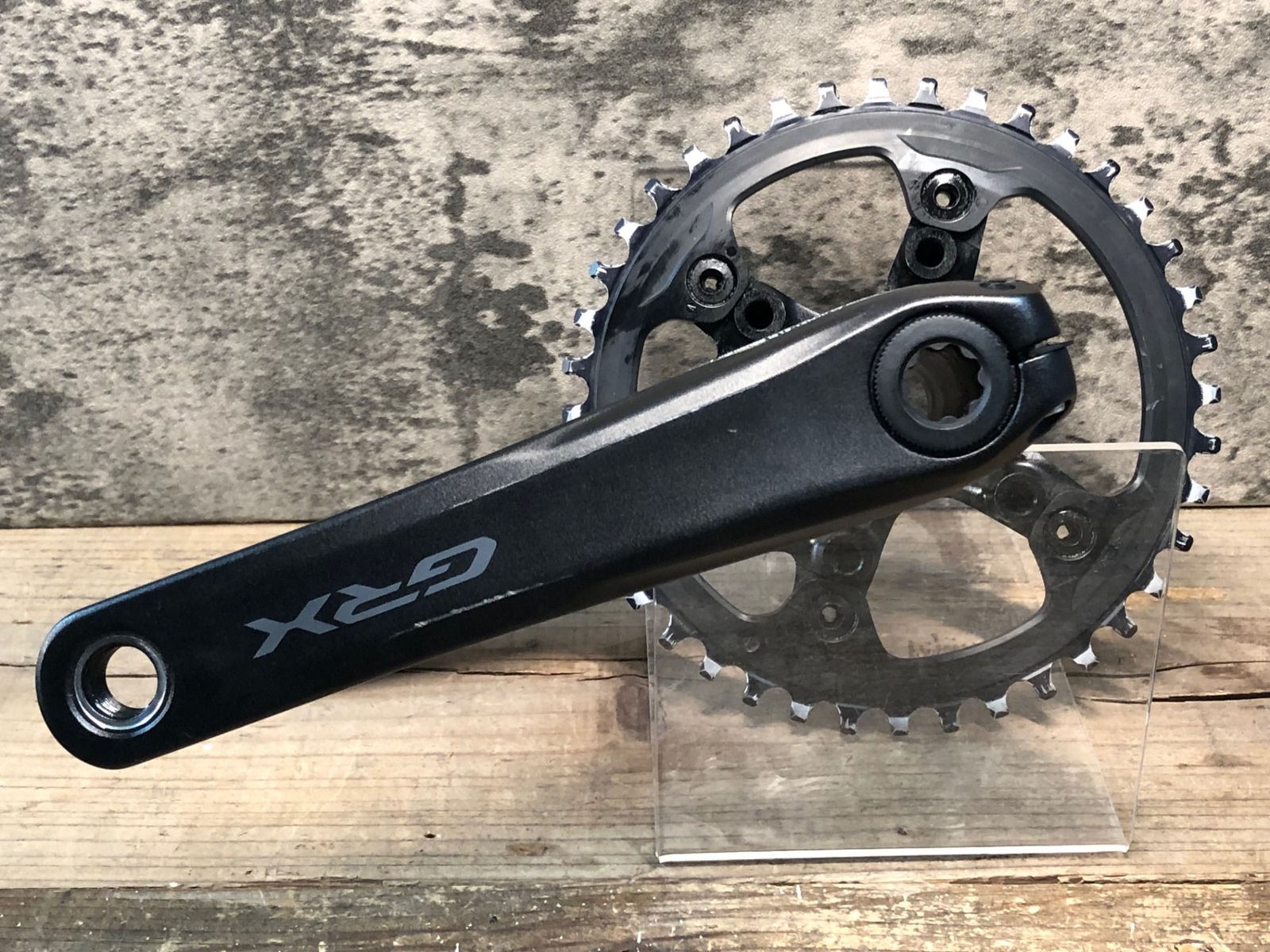 SHIMANO GRX FC-RX600 クランクセット 175mm 40T Amazon | シマノ(SHIMANO) GRX クランクセットFC-RX600-1 40T 11