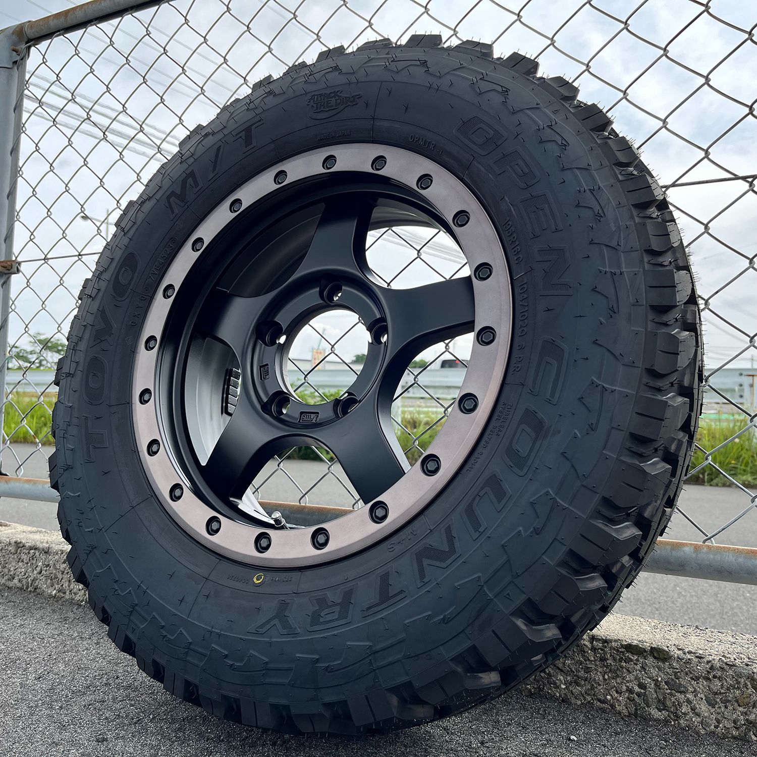 マッドタイヤ JB64 JB23 JB22 JA12 JA11 ジムニー 新品タイヤホイール4