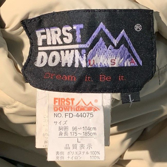 FIRST DOWN ダウンジャケット ナイロンジャンパー アウター リバーシブル ハイネック フルジップ ワンポイント ブランドロゴ 刺しゅう 古着 WWW_KANDAIZUMI_COM