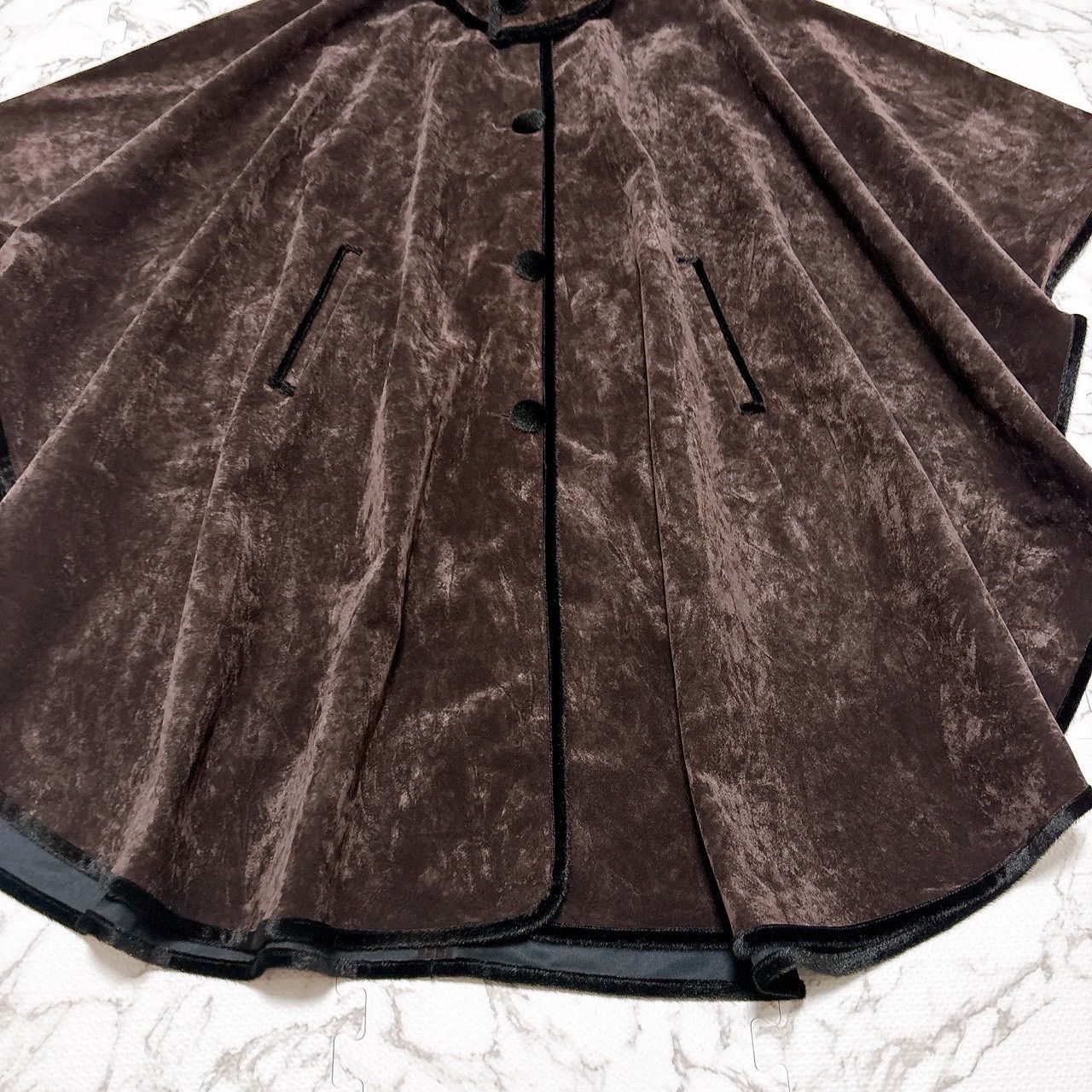 ベロア調 メタルプレートタグ