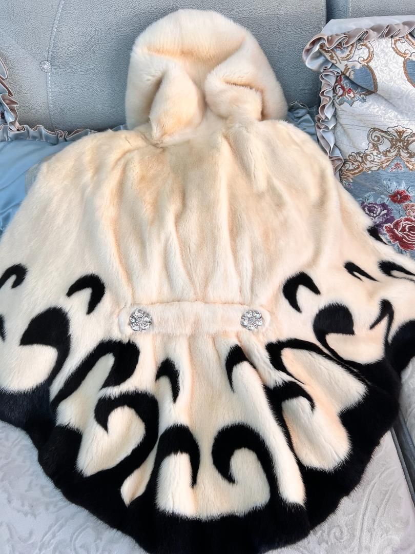 優しい雰囲気の大判ミンクファーケープポンチョ毛皮ファー