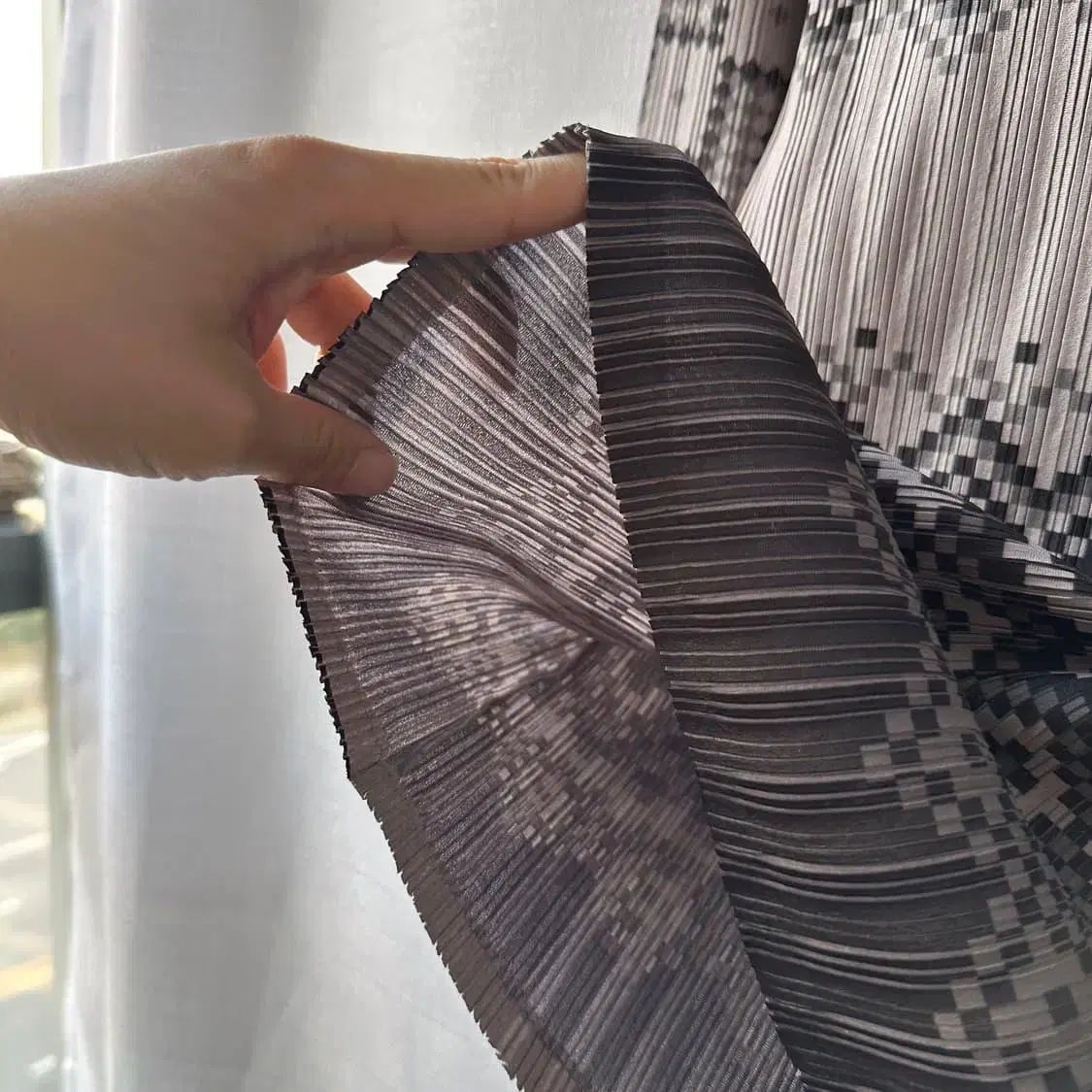 PLEATS PLEASE! ハイネック トップス サイズ3 イッセイミヤケ 19322118_42589245_1000.jpg