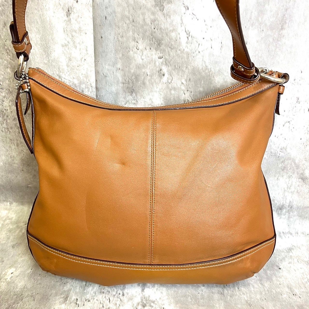 ✨極美品✨ COACH コーチ ショルダーバッグ トートバッグ ロゴ金具 A4 