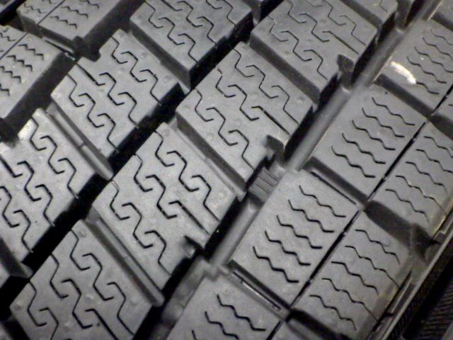 約9部山 ●DUNLOP