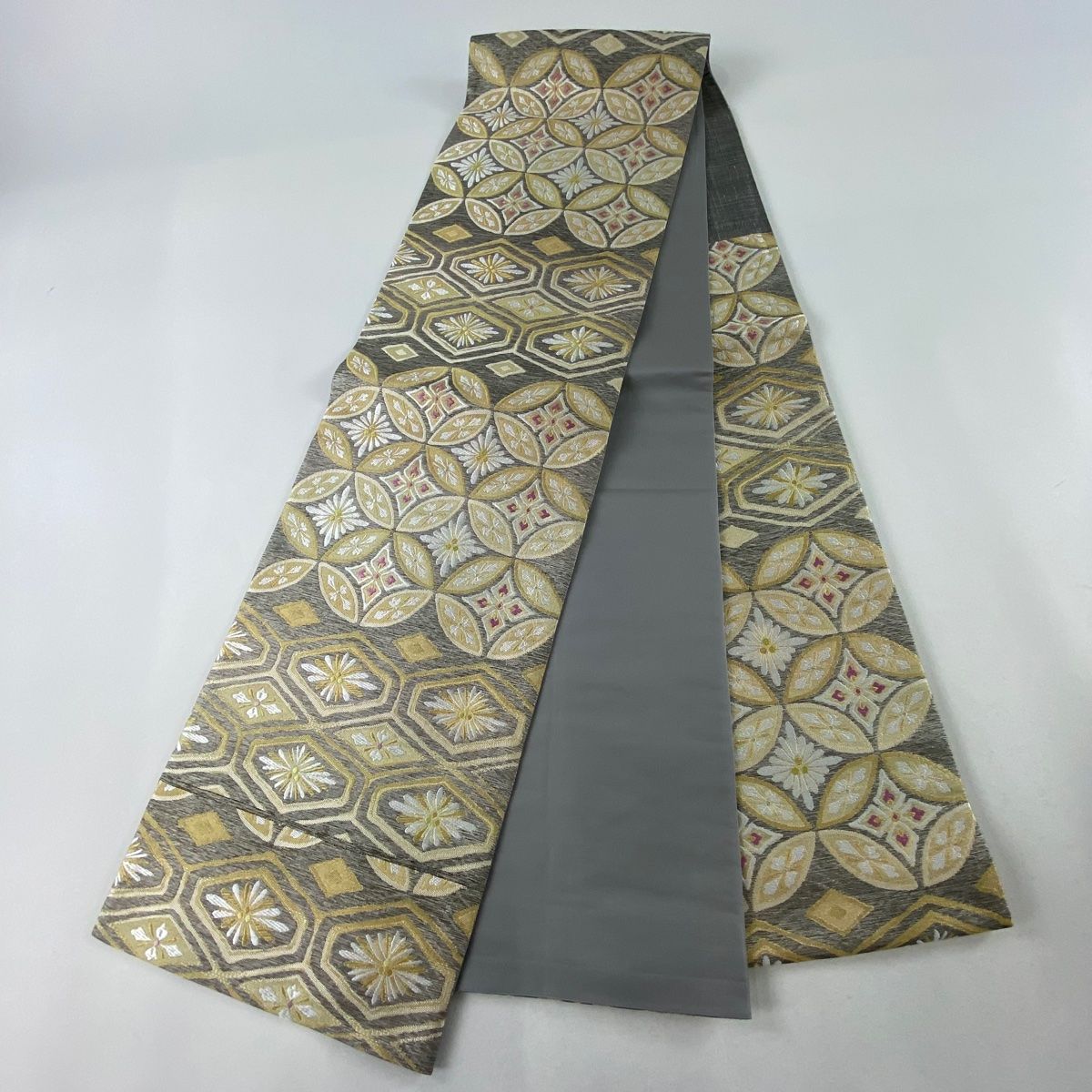袋帯 美品 名品 鈴乃屋 かが好み 七宝 亀甲 金銀糸 箔 灰茶 六通 正絹