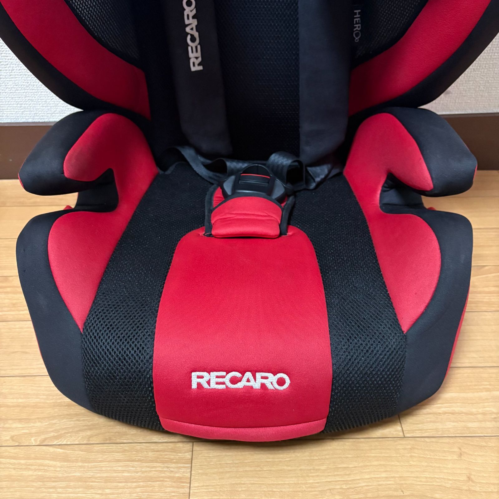 RECARO ジュニアシート レッド/ブラック RECARO ジュニアシート ブラック/レッド RECARO ジュニアシート レッド