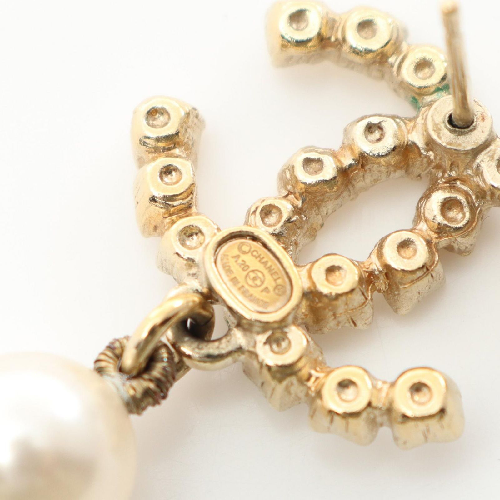 パールピアス A20P