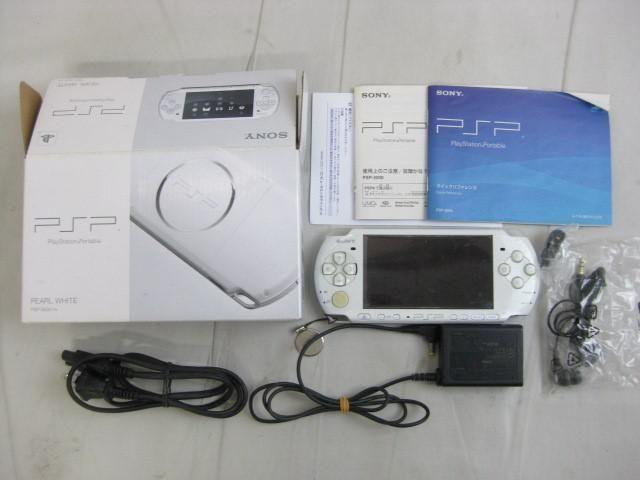 中古品 ゲーム PSP 本体 PSP3000 パールホワイト 動作品 充電器