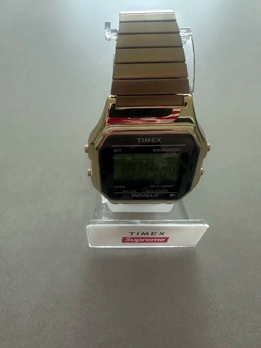 Supreme(シュプリーム) x TIMEX(タイメックス) デジタル時計