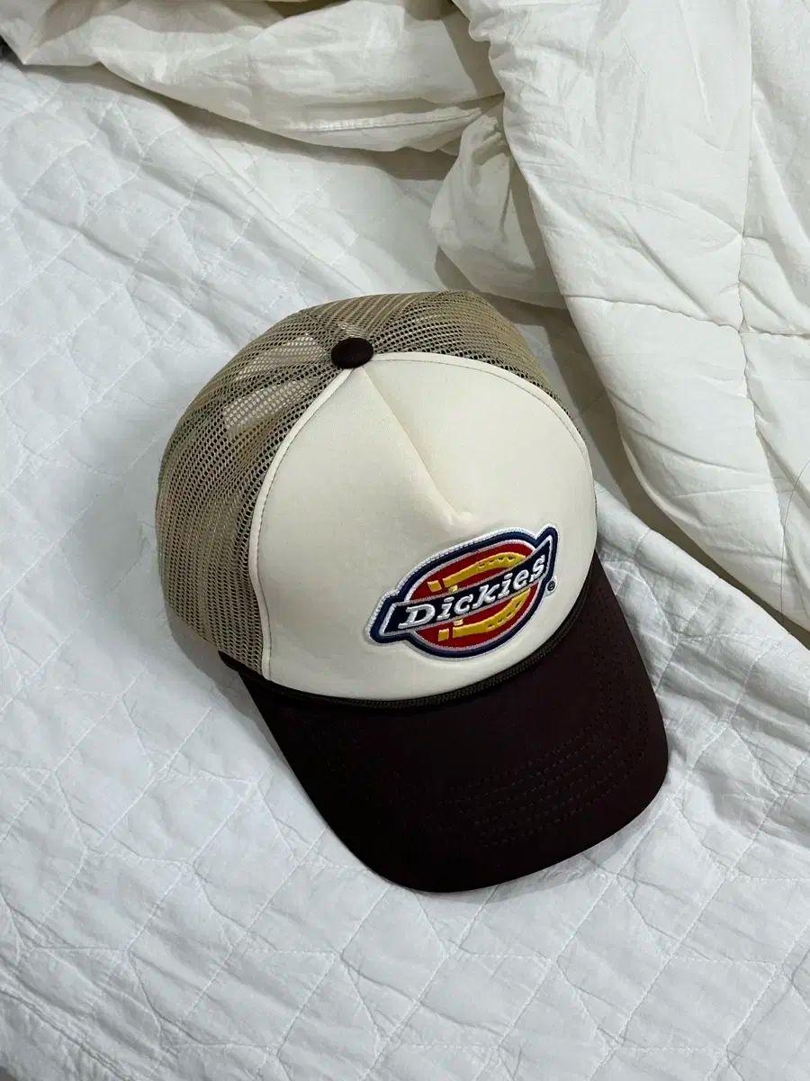 DICKIES ディッキーズ ビックロゴ トラッカー メッシュ キャップ Brown