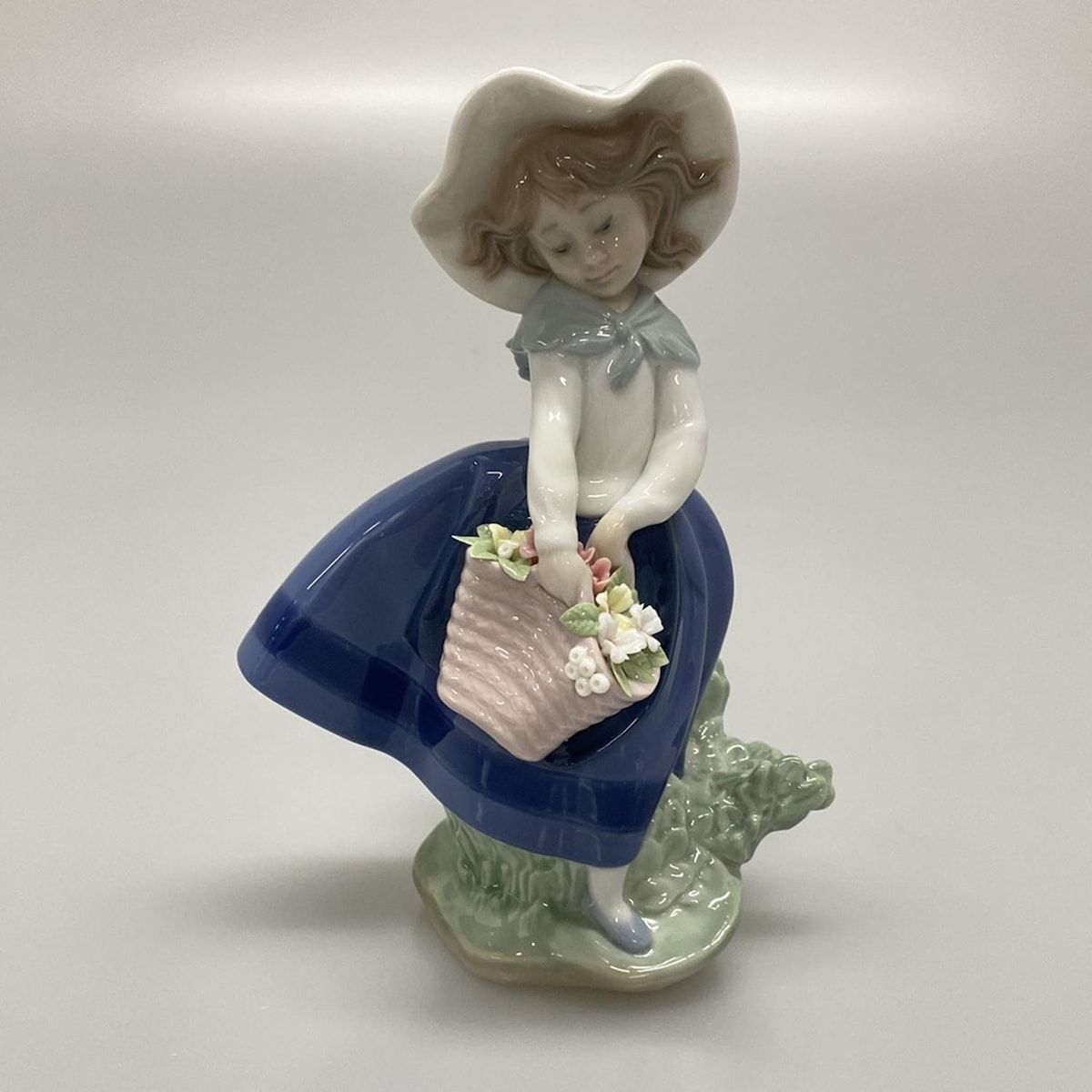 LLADRO リヤドロ 小物 - ネイビー×白×マルチ 置物