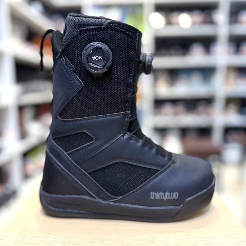 ThirtyTwo 32 サーティーツー スノーボード ブーツ　BOA STW 楽天市場】thirtytwo(32)stw boaの通販