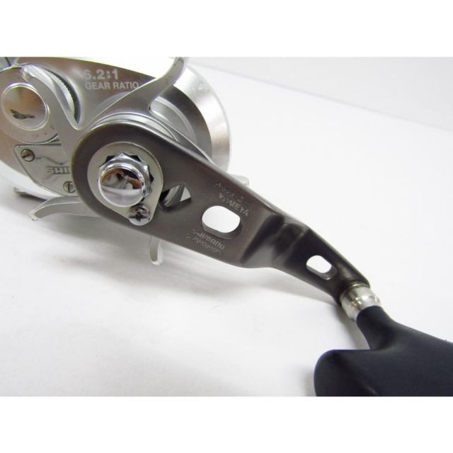 SHIMANO シマノ 11.オシアジガー 2000NRHG リール☆SP10811