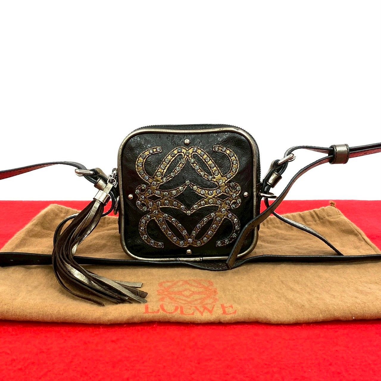 極 美品 袋付き LOEWE ロエベ アナグラム ロゴ ビジュー レザー