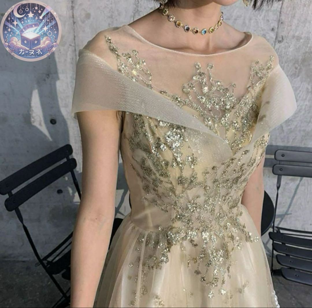 小花柄のデザインが煌びやかで可愛いオフショルイブニングドレス 新品未使用 小花柄のデザインが煌びやかで可愛いオフショル