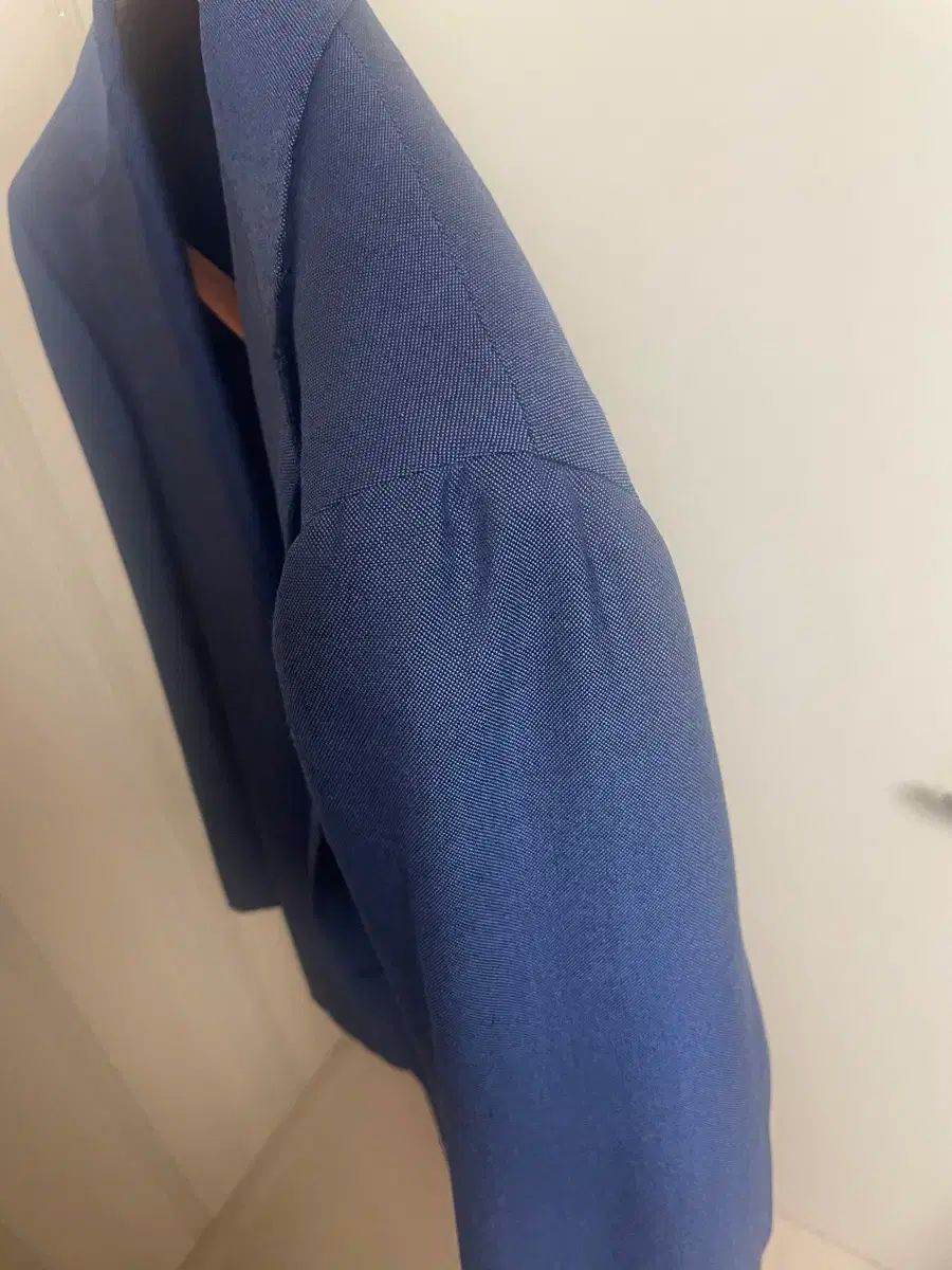 ロイヤルブルー