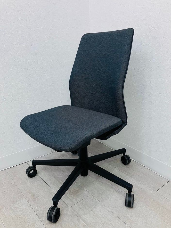 受注生産品】 コクヨ(KOKUYO) オフィスチェア FABRE(ファブレ) ロー