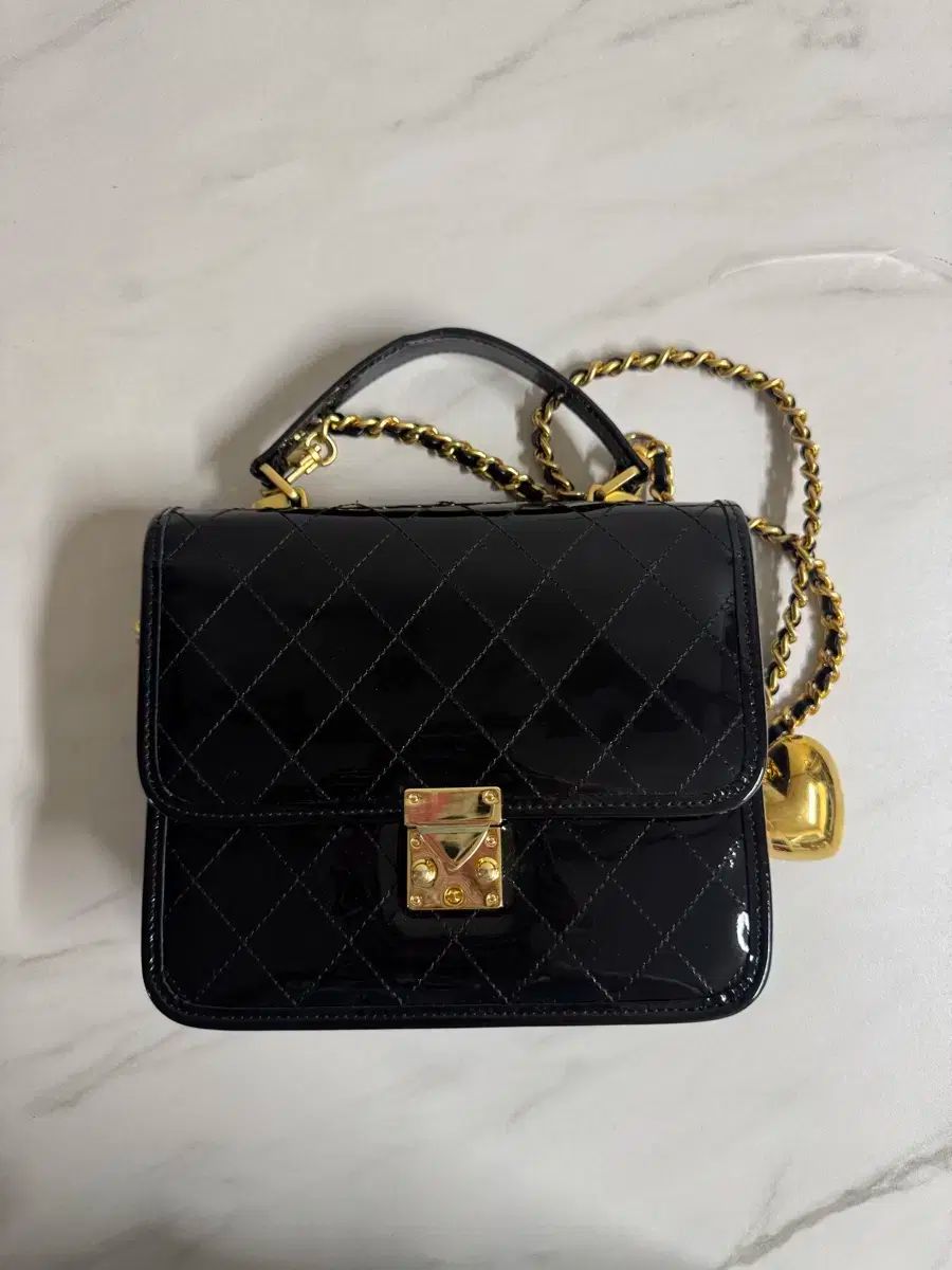 極美品✨トリーバーチ リュック ナイロンA4可 多収納 ゴールド金具 大