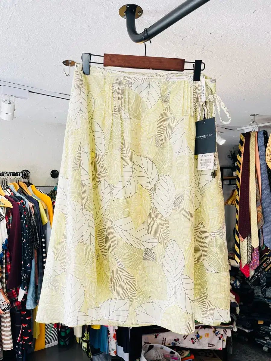 BURBERRY バーバリー コットン シルク ブレンド スカート 45 150 円