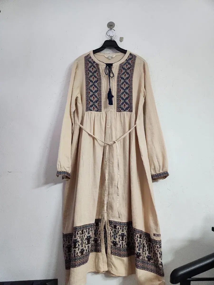 Thursday Island ロング ワンピース アイボリー