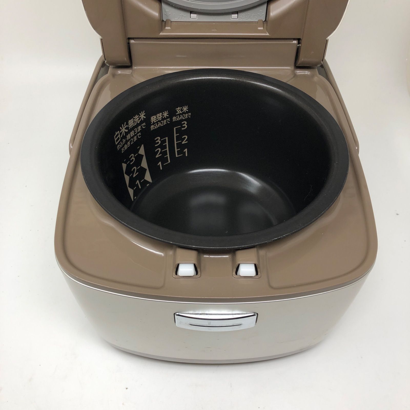 三菱電機　IH炊飯器3.5合炊き　NJ-ST06R-D 三菱電機 炭炊釜 NJ-ST06R-D （カッパー） [IH炊飯器 3.5合