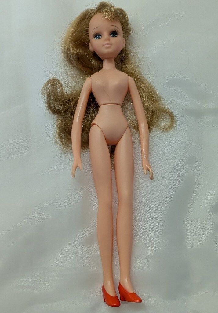 花のトリオ アヤ