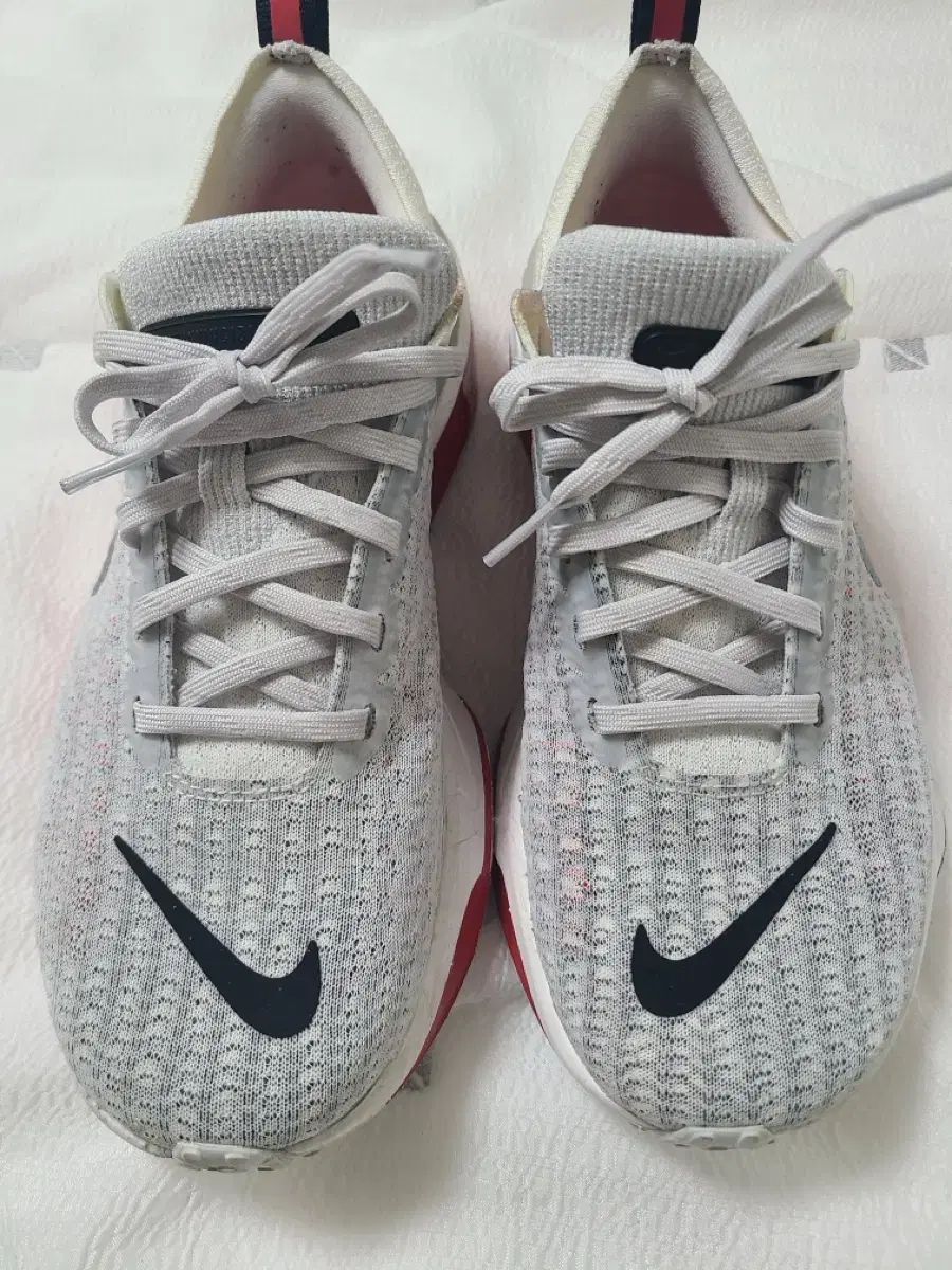 NIKE ナイキ インヴィンシブル 3 250