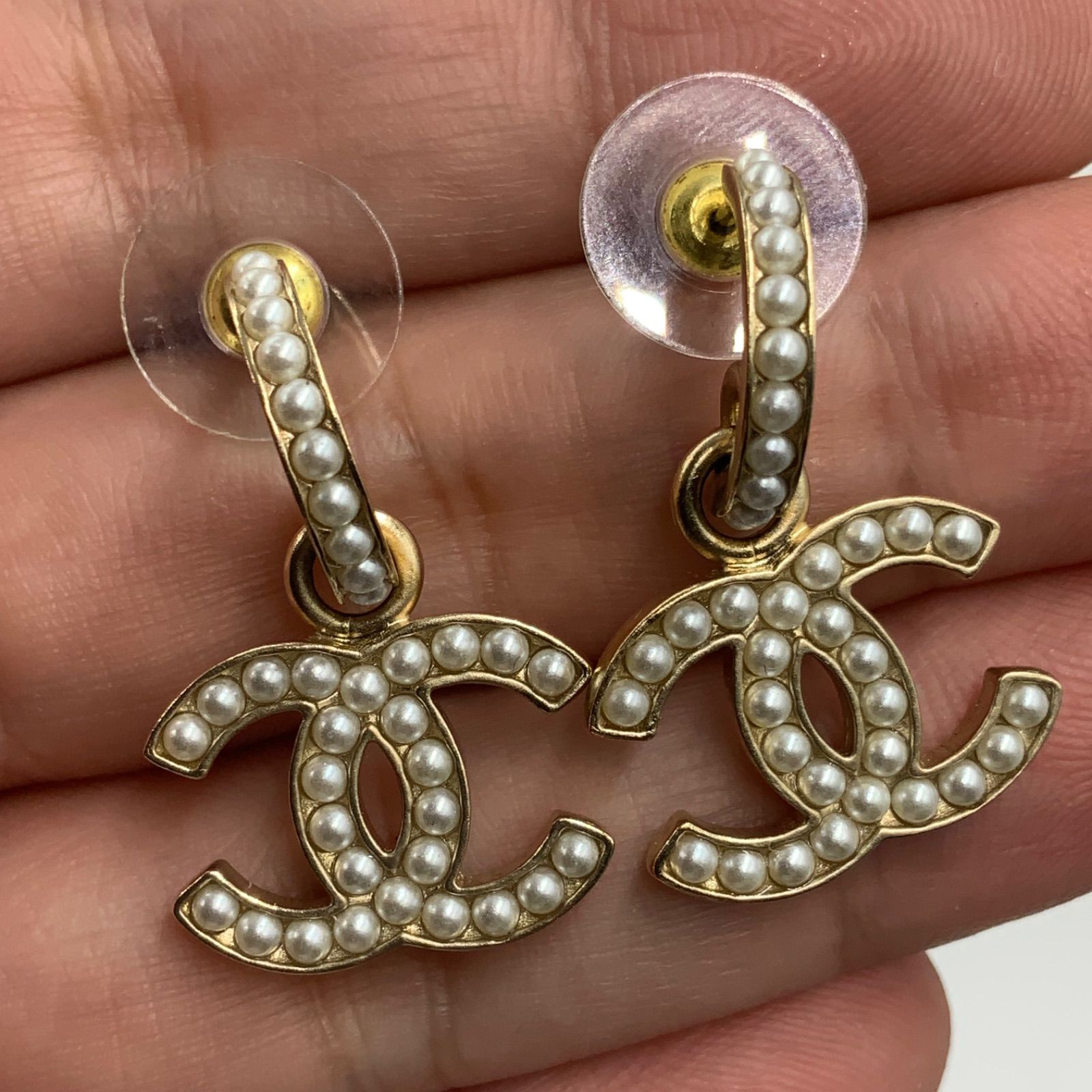 売り切れました。シャネル　CHANEL ココマークピアス　F21P 箱 シャネル CHANEL ココマークピアス F21P 箱 - メルカリ