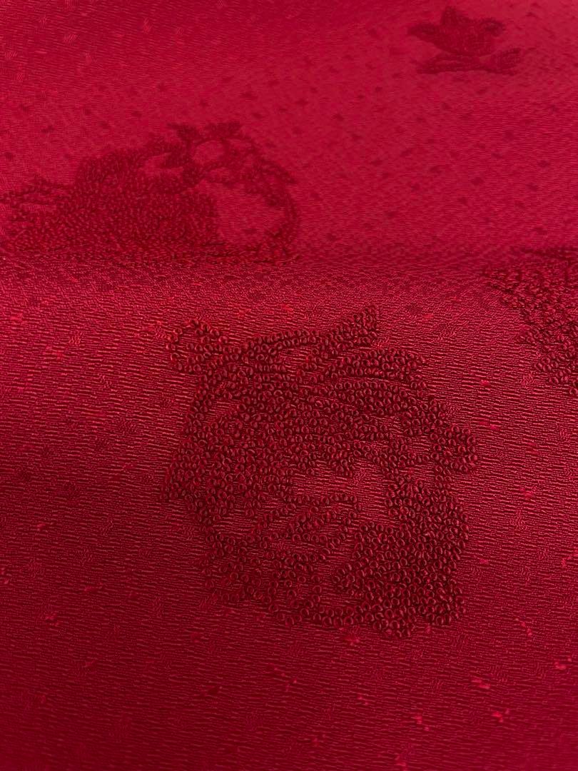付け下げ 蘇州刺繍 相良刺繍 紋意匠 朱・緋色 正絹 反物 付け下げ 蘇州刺繍 相良刺繍 紋意匠 朱・緋色 正絹 反物 - メルカリ