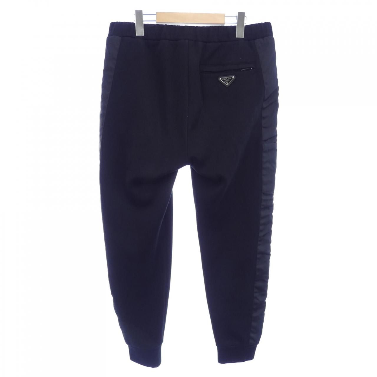 トライアングルロゴ UJP180