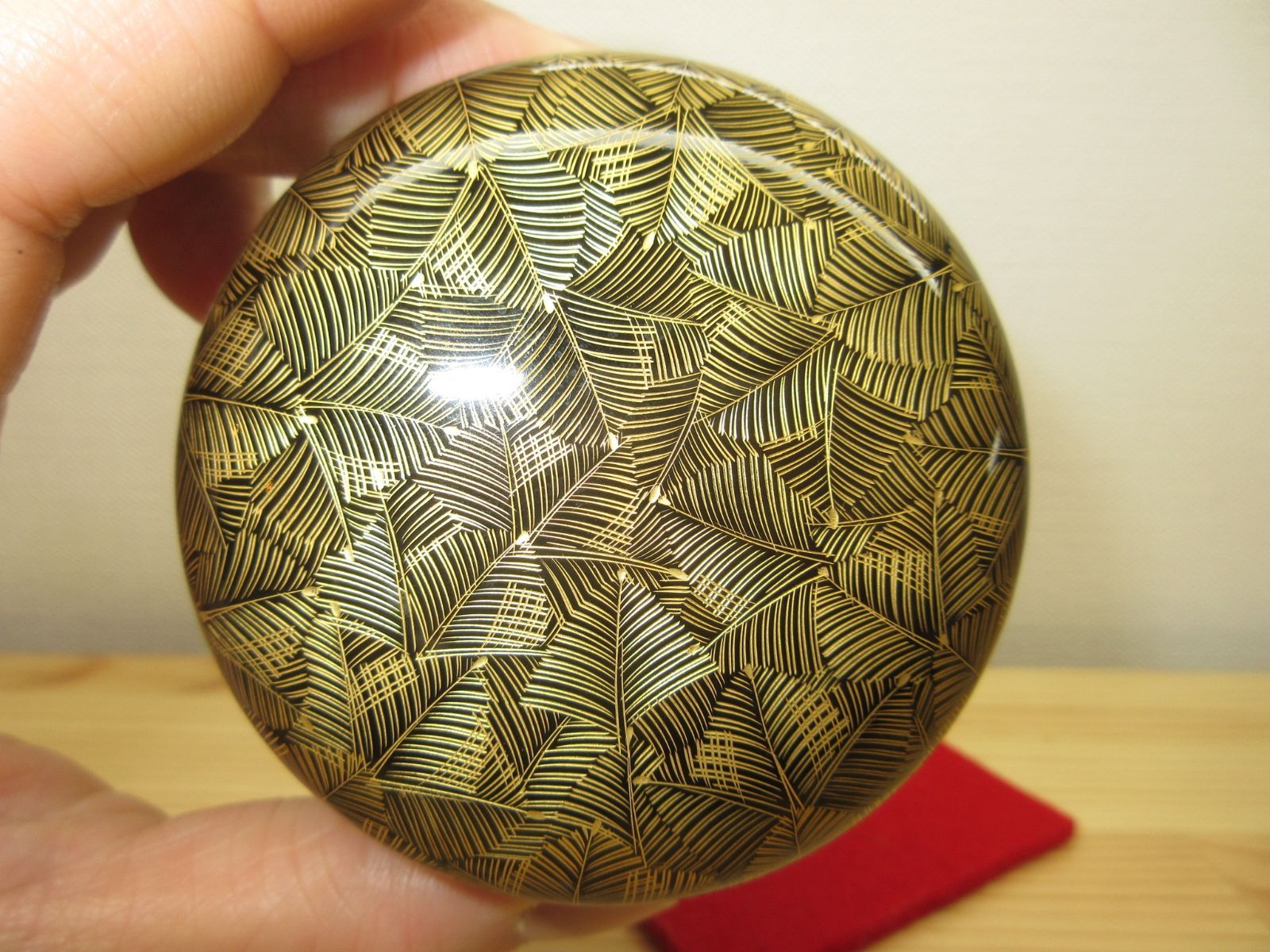 送料込【逢絢亭】茶道具 大棗 輪島塗 沈金彫り 表千家流書付 前志芸男 共箱入り 逢絢亭】茶道具 大棗 輪島塗 沈金彫り 表千家流書付 前志芸男 共