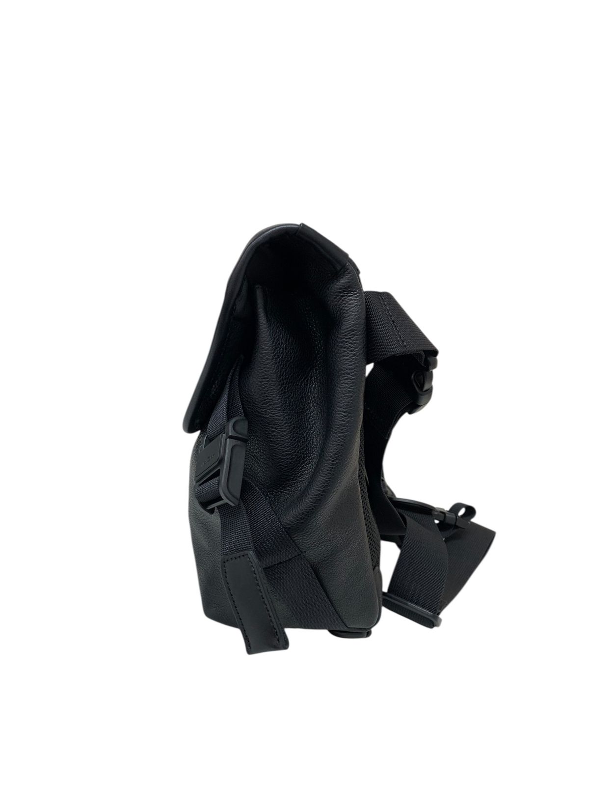 メッセンジャーバッグ ブラック